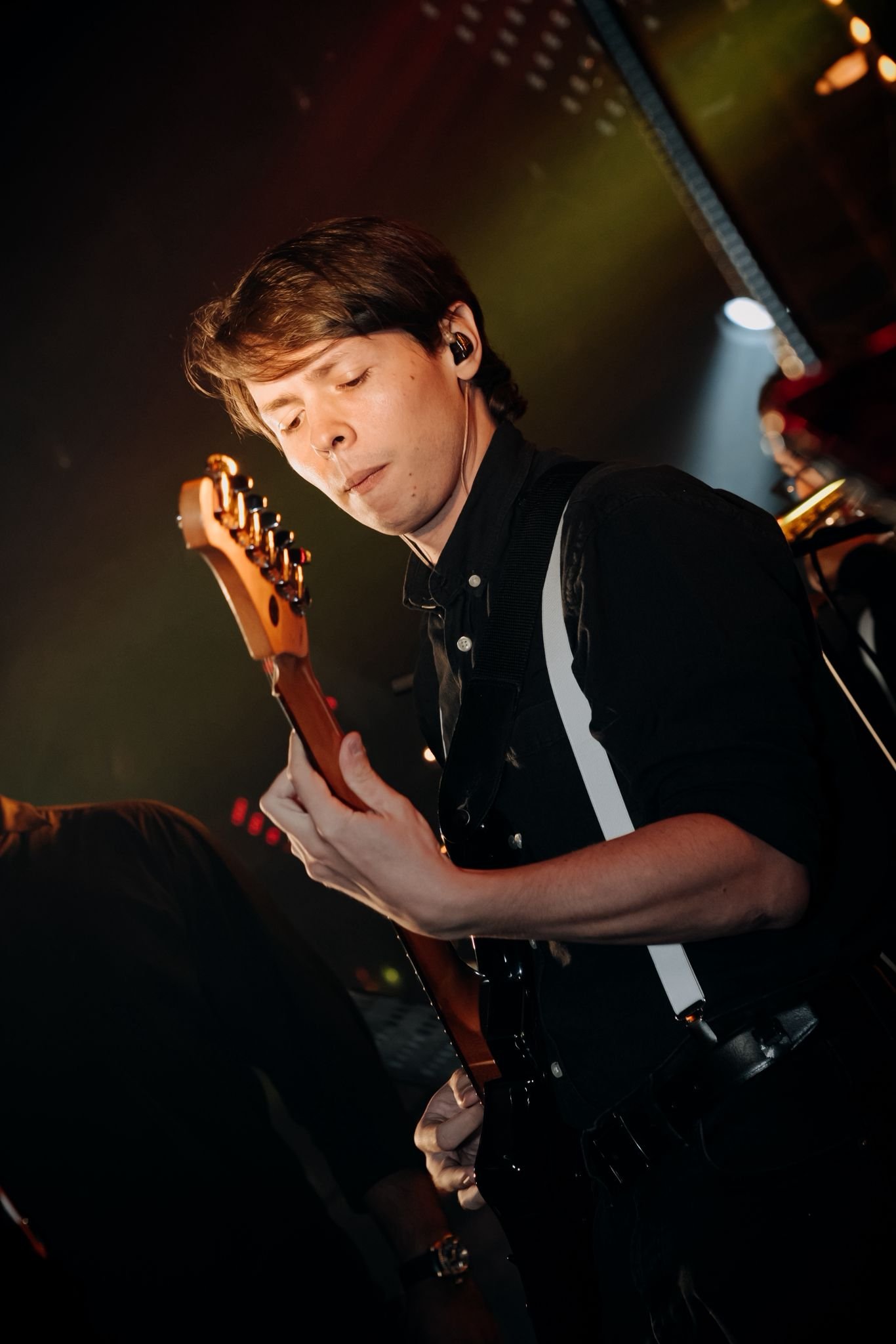 Bajo en vivo de AKORD3S Band